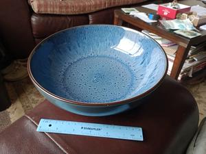 ชามเซรามิกสีน้ำเงินลายเท็กซ์เจอร์ ดีไซน์ทรงกว้างลึก เคลือบเงาอย่างมีศิลปะ แข็งแรง ทนทาน ปลอดภัยสำหรับอาหาร เหมาะสำหรับใช้เป็นของตกแต่งกลางโต๊ะ - Product Image 2