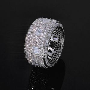 Anillo de banda de plata de ley 925 con moissanita VVS y diamantes baguette, estilo hip hop, lujo, unisex, joyería fina. - Product Image 2