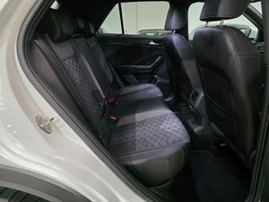 ข้อเสนอสุดคุ้ม ปี 2022 T-R0C 1.5 TSI R-LINE แฮทช์แบ็ก - Product Image 4
