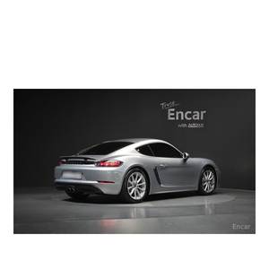 Porsche 718 2.0 de 2018 con 71,650 km, Asientos de Cuero, Volante a la Izquierda - Product Image 2