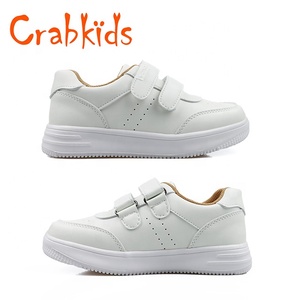 Crabkids, venta al por mayor, 2024, nuevo diseño, zapatillas blancas para niños, zapatillas de <span class=keywords><strong>cuero</strong></span> para niños y niñas, zapatillas informales, zapatillas de diseñador para niños - Product Image 3