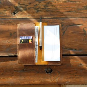 Funda para Chequera de Cuero Liso de Global Source, Fundas para Chequera de Cuero Genuino con 2 Bolsillos, Porta Cheques Impermeable - Product Image 1