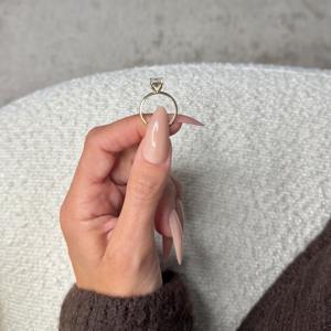 Anillo Solitario de Diamante Cultivado en Laboratorio con Corte Esmeralda de 3 Quilates _ Certificado IGI D-VVS2 _ Anillo de Compromiso de Oro Amarillo de 14k - Product Image 1