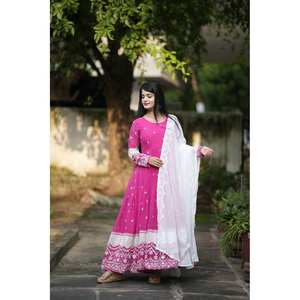 Ropa de diseñador de India y Pakistán, hermoso vestido de fiesta con Dupatta para ocasiones especiales - Product Image 1