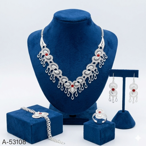 แฟชั่นแบบดั้งเดิม MOLL JEWELLERS ชุดเครื่องประดับสำหรับผู้หญิงสร้อยคอสร้อยข้อมือชุบทอง 24K ซิร์คอนรูปแมลงกล่องเชน A-53104 - Product Image 5