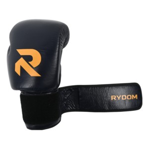 ถุงมือชกมวย RYDOM สีดำทอง พร้อมสายรัดแบบ Hook and Loop สำหรับฝึกซ้อมมวยไทย ซ้อมกับกระสอบทราย รับทำโลโก้ตามสั่ง OEM ขายส่งอุปกรณ์ออกกำลังกาย - Product Image 3