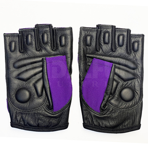 Gants de musculation professionnels Deep Purples avec rembourrage amélioré de la paume |   Poignée antidérapante de qualité supérieure pour un équipement de musculation ultime - Product Image 2