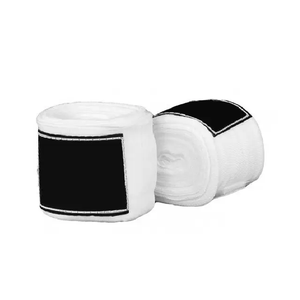 Achetez des bandages élastiques respirants pour la boxe et le Muay Thai, ajustables, de haute qualité, pour la protection des mains lors des entraînements et des séances de gym. - Product Image 4