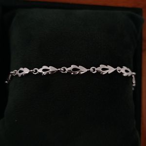 Pulsera de Diseño con Eslabones de Corazón, Regalo Moderno, Cadena Elegante y Minimalista, Joyería Fina para Mujer - Product Image 1