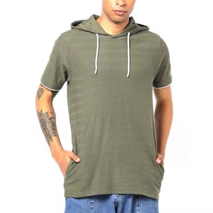 T-shirts pour hommes à coupe ajustée, à capuche, à manches courtes, respirants, à séchage rapide, 100% polyester, de haute qualité, en vente - Product Image 5