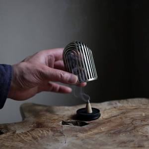 Brûleur d'encens en forme de dôme en métal moderne, porte-cône d'encens, brûleur d'encens d'aromathérapie, décoration parfumée pour la maison, décoration de méditation - Product Image 6