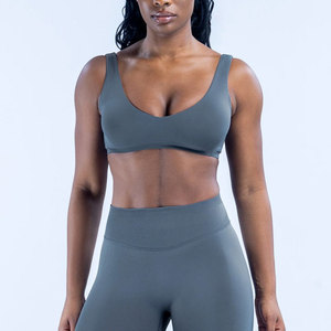 Soutien-gorge de sport OEM à col en V, très populaire, pour femme, avec compression et rembourrage, ensemble de vêtements de yoga tricotés sans couture, légers pour l'entraînement et la course à pied - Product Image 3
