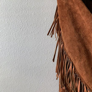 Servicio OEM, Chaqueta de Cuero con Flecos para Mujer, Corte Regular, Venta al Por Mayor, Diseño Moderno de Invierno, Chaqueta de Cuero Suede con Flecos para Mujer - Product Image 3