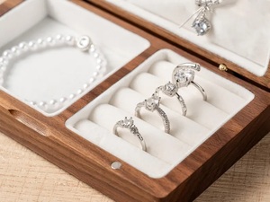 Caja de Joyería de Madera Personalizada con Grabado, con 9 Ranuras de Almacenamiento, para Guardar Recuerdos con Nombre Personalizado - Product Image 3