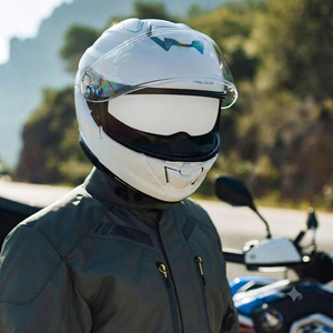 Casco de Motocicleta GT-Air 3 con Cobertura Total, Construcción de Fibra de Vidrio, Diseño Aerodinámico, Visera Transparente y Ventilación - Product Image 4