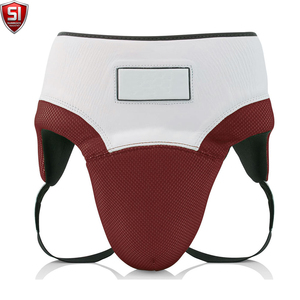 Protège-entrejambe Sumroos Industry en cuir PU rouge et noir, respirant et confortable, pour l'entraînement de MMA et de kickboxing (tous sports) - Product Image 2