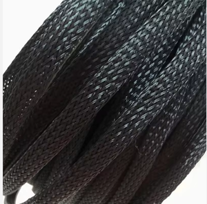 Gaine tressée extensible auto-extinguissante en PET nylon noir pour protection de câbles - Product Image 3