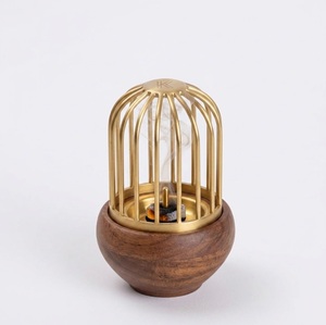 Mabkhara de Lujo Moderna con Base de Madera y Metal Dorado Geométrico Jali, Quemador de Bakhoor para Oud Árabe y Incienso a Bajo Precio - Product Image 2