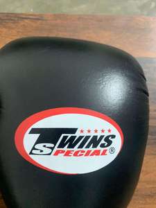 Guantes de Boxeo Twins Muay Thai Air Flow, Personalizados con Cierre de Velcro, Cuero Genuino, para MMA/Kick Boxing/Sanda, con Agarres para las Manos - Product Image 5