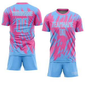 Uniforme de fútbol con paneles de malla transpirable para mejorar la ventilación y reducir la acumulación de calor, equipación de fútbol diseñada. - Product Image 1