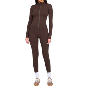 Veste de yoga sans couture pour femmes, vente en gros personnalisée, haute qualité, respirante, pour la course à pied, la gym, le fitness, avec fermeture éclair - Product Image 2