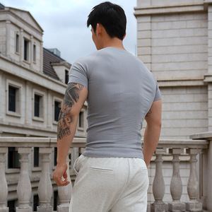 T-shirt de compression pour homme, taille EU, logo personnalisé, coupe ajustée, basique, pour loisirs, gym, entraînement, sport, musculation - Product Image 4