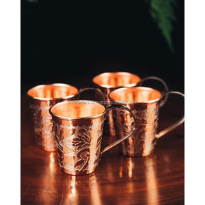Tasse en cuivre martelé artisanale avec design de style vintage pour cocktail mule de Moscou et décoration de cuisine - Product Image 5
