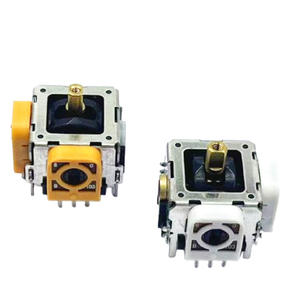 Điều khiển từ xa Favor Union Quadrate hiệu quả cho máy bay mô hình 3D, sử dụng chiết áp quay, có tuổi thọ 5 triệu chu kỳ. - Product Image 2