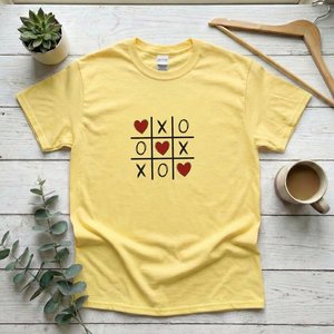 Chemise XOXO, Tic Tac Toe Heart, T-shirt en coton pour la Saint-Valentin pour femme - Product Image 3