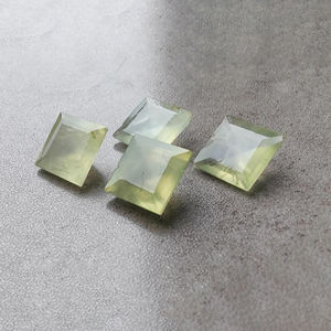 Piedra Preciosa Cuadrada Calibrada de Prehnita Natural AAA+ con Corte Facetado, para la Elaboración de Joyas - Product Image 1