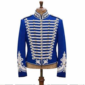 Veste Hussar Unisexe pour Adultes en Coton Jaune Respirant à Manches Courtes avec Broderie Blanche et Boutons Dorés, Style Formel Croisé - Product Image 5