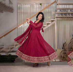 ชุดเดรส Anarkali Salwar Kameez ประดับตกแต่งสวยงาม ขายดีที่สุด ชุดแต่งงานแบบดั้งเดิมสำหรับผู้หญิง ชุดเดรส Diwali อบายา คาฟตันสำหรับผู้หญิง - Product Image 1
