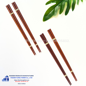 ชุดตะเกียบไม้สีน้ำตาลธรรมชาติ 4 คู่ พร้อมแถบกระดาษ ผลิตในเวียดนาม - Product Image 2