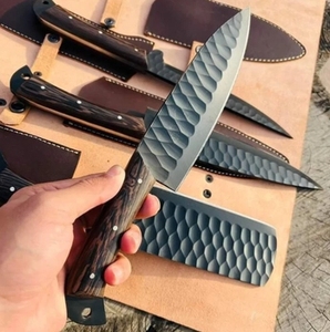 Ensemble de couteaux de cuisine en acier carbone faits à la main, 5 pièces, avec étui en cuir véritable, écologique, comprend un couteau de chef, un couteau à découper, un couteau à pain, un couteau à steak - Product Image 2