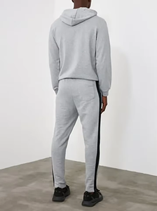 Ensemble de survêtement athlétique pour hommes, idéal pour la course à pied et les sports, veste et pantalon d'entraînement confortables pour l'exercice, la remise en forme et les activités de plein air - Product Image 6