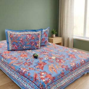 Ensemble de literie élégant à imprimé floral |   Ensemble de couvre-lit et de taies d'oreiller à imprimé dégradé - Product Image 1