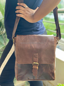 Sac à bandoulière en cuir pleine fleur véritable - Product Image 3