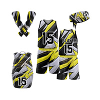 Ensemble d'uniformes de basket-ball personnalisés pour équipe avec sac à dos assorti et accessoires de performance