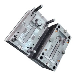 Molde de Acero Personalizado LONGNEW para Reposabrazos de Asiento de Cine de Plástico con Portavasos - Product Image 2
