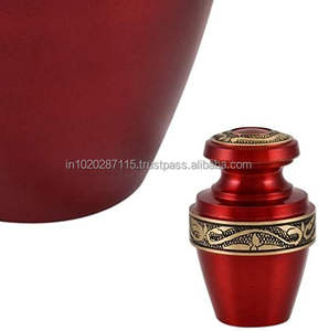 Urne souvenir en aluminium de la meilleure qualité pour les cendres conçue pour un usage personnel lors d'hommage commémoratif ou de cérémonies funéraires - Product Image 1