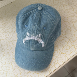 Casquette en jean avec logo brodé personnalisé, tissu denim lavé, casquette classique à 6 panneaux, casquette de papa, sangle en cuir, denim en coton - Product Image 2