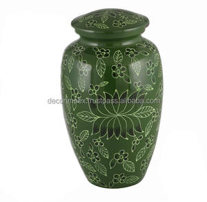Urna Funeraria para Cenizas de Adulto, Diseño Moderno y Elegante, Personalizada con Grabado, Hecha a Mano en Aluminio y Latón, Ecológica - Product Image 1