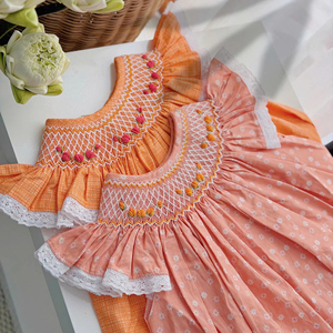 Robe en lin décontractée pour bébé fille, smockée, ample, confortable, douce, adaptée aux 4 saisons, motif floral et animal - Product Image 1