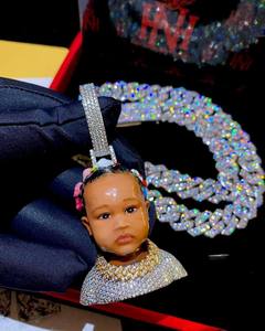 Colgante de Plata de Ley 925 Hecho a Mano, Personalizado en 3D, Estilo Hiphop, con Incrustaciones de Moissanita y Diseño Único en Esmalte, Unisex - Product Image 3