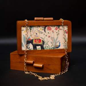 Bolso de Mano Elegante de Resina con Cristales para Fiesta, Moderno y Estilizado para Mujer, Accesorio de Moda - Product Image 6