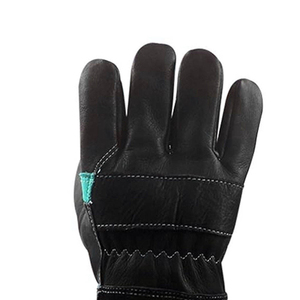 Gants de pompier conçus avec des matériaux robustes, un intérieur confortable et une paume renforcée pour l'entraînement à la sécurité incendie - Product Image 3