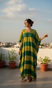 ชุดเดรสยาวแบบโบฮีเมียน คอวี ผ้าฝ้ายย้อมสีแบบดั้งเดิม ทำมือ เป็นมิตรกับสิ่งแวดล้อม ซักได้ ระบายอากาศดี ทรงหลวม เอวไม่รัดรูป สำหรับผู้หญิง - Product Image 5