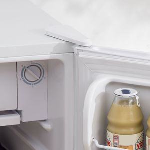 Mini-réfrigérateur compact à porte simple de 3,2 pieds cubes avec congélateur, thermostat réglable et étagère réversible - Product Image 3
