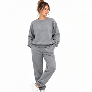 Conjunto de Sudadera de Cuello Redondo y Pantalones Deportivos para Mujer, Conjunto Deportivo de Felpa de Algodón con Etiqueta Privada Personalizada al por Mayor - Product Image 3