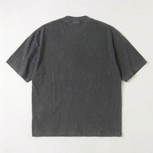 Camiseta Oversize de Hombre de Alta Demanda y Calidad Superior con Hombros Caídos, Algodón Grueso, Logotipo Personalizado, Estilo Urbano, Clásica, Artículo Masculino al por Mayor - Product Image 2